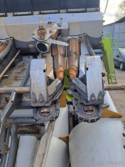 Predám kukuričný adaptér claas conspead - 4