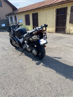 Honda VFR 800 FI - 4