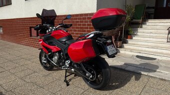 BMW S1000XR - 4