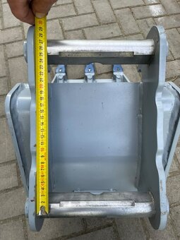 Lyžica na bager 30 cm – nová, nepoužívaná 250 € - 4