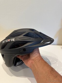 Cyklistická prilba čierna L/XL - 4