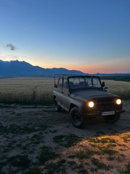 UAZ 469 - 4