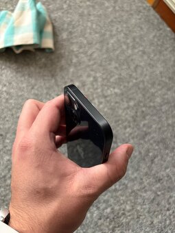 iPhone 13 - 4
