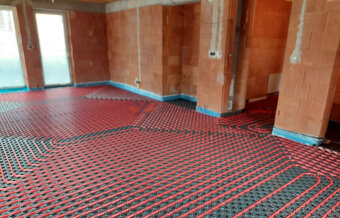 PREDAJ priestranného rodinného domu neďaleko Žiliny - 4