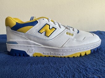 (2) New Balance 550 - 4