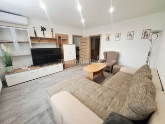 Krásny zariadeny 2izb byt na sidlisku Juh/Šoltesovej ul/ - 4