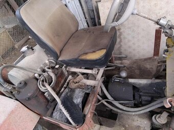 Malotraktor Domacej vyroby 4x4 + 2 pluh a vyoravak zemiakov - 4