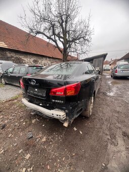 LEXUS IS220d - rozpredám na diely - 4