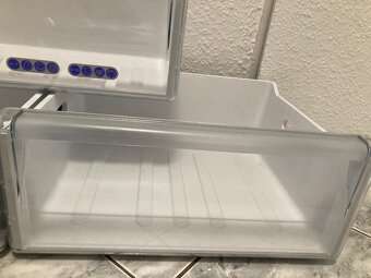 Zásuvky do mrazničky - 4