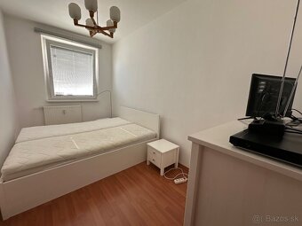 2i zariadený byt s loggiou na začiatku Petržalky - 4