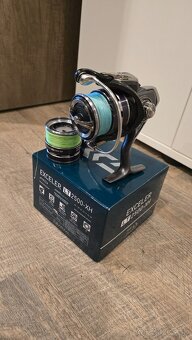 Daiwa Exceler LT 2500-XH s 2 cievkami a novými šnúrami - 4
