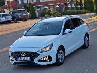 Hyundai i30 CW 1.6CRDi 85kw 3/2021 SK auto - 4