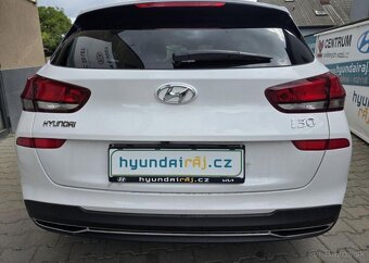 Hyundai i30 1.5-1.MAJITEL-AUTOMAT-ZÁRUKA - 4