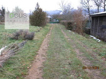 Predám záhradku s elektrickou aj vodovodnou prípojkou - 4