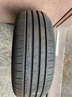 Predám letné pneu 205/55 R 17 - 4