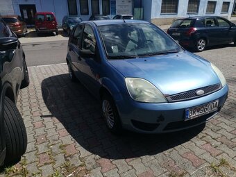 Ford fiesta 1.4i - 4