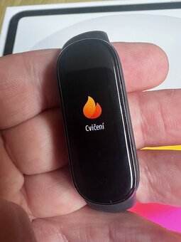 Amazfit Band 5 Smart Fitness náramok+remienok - 4