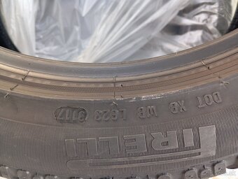 Pirelli Sottozero winter 235/45r18 98V - 4