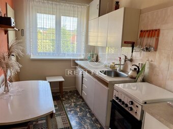 Na predaj 3-izbový byt s garážou v tichej lokalite –... - 4