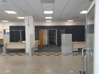 Nová, lepšia cena Obchodný priestor v centre. Lichnerova - 4