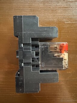 Výkonové minirelé PT 4P/6A,24VAC + päťica - 4