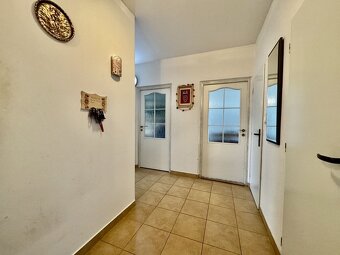 Predáme 3 izb. byt, Žilina - Vlčince, 2x loggia - 4