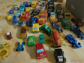MIX hraciek Kinder,Scooby Dooby Doo, stavebne,amardne - 4