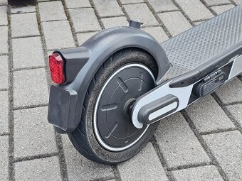 Kolobezka Audi Segway nineboot - 4