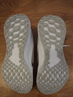 Nike Revolution 6 Next - 4