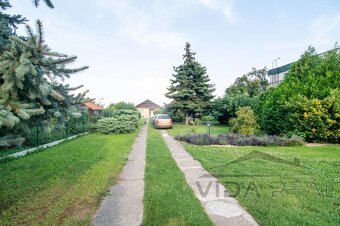 Na predaj stavebný pozemok o rozlohe až 7600m2, iba 6km od S - 4