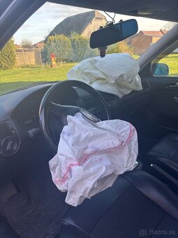 GOLF 4 - 4