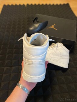 Air Jordan 1 Mid - 4