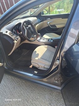 Opel insignia combi - 4