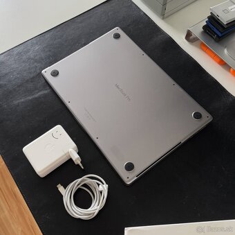 NA PREDAJ Macbook Pro 16' M1 PRO 16GB RAM 512GB SSD 2021 - 4