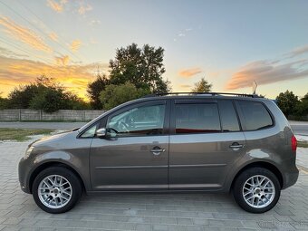 Volkswagen Touran 2.0 TDI 103 kW DSG - 4