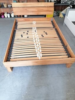 postel masiv - 4