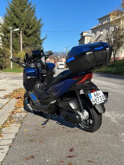 Honda Forza 125 matná modrá 2024 v záruke - 4