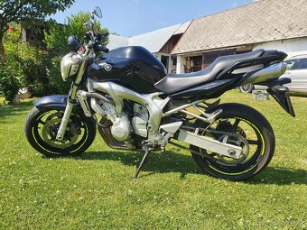Yamaha fz6 - 4