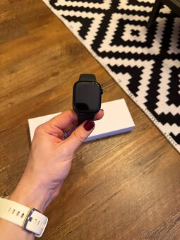 Apple Watch 10 42mm - čierne - 4