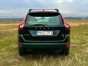 VOLVO XC60 2.4 D4 SUMMUM MANUÁL - 4