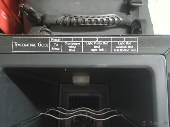 Termoelektrická vinotéka Dunavox DX-6. 17DG - 4