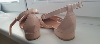 Jemne ružové sandále - 4