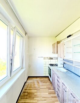 PREDÁM 3 - IZBOVÝ BYT S BALKÓNOM, KOŠICE - TERASA - ZÁPAD - 4