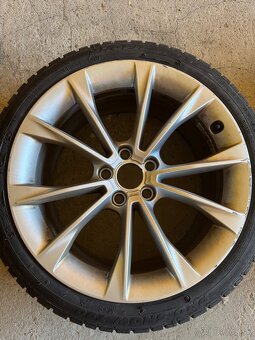 Elektróny audi so zimnymi pneumatikami 225/40 R18 - 4