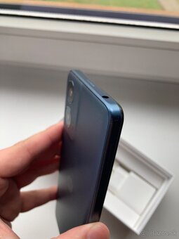 Lenovo Motorola a Xiaomi redmi 8 - 4