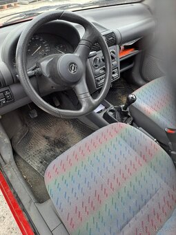 Opel corsa - 4