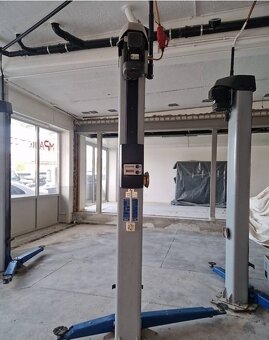 Autozdvihak dvojstlpovy stenhoj 3.2t - 4