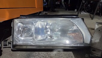 Octavia 1 facelift predné svetlá - 4
