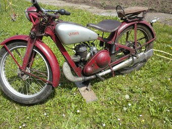 JAWA VILLIERS r,v,1933 pojízdná dlouhé roky uložená na půdě - 4