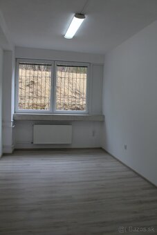 Na prenájom kancelárie s parkovaním v Žiline 12m2-89m2/9€m2 - 4